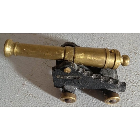 Antique Desktop Cannon 1/4 Model (MFCO) - Picture 2 of 12
